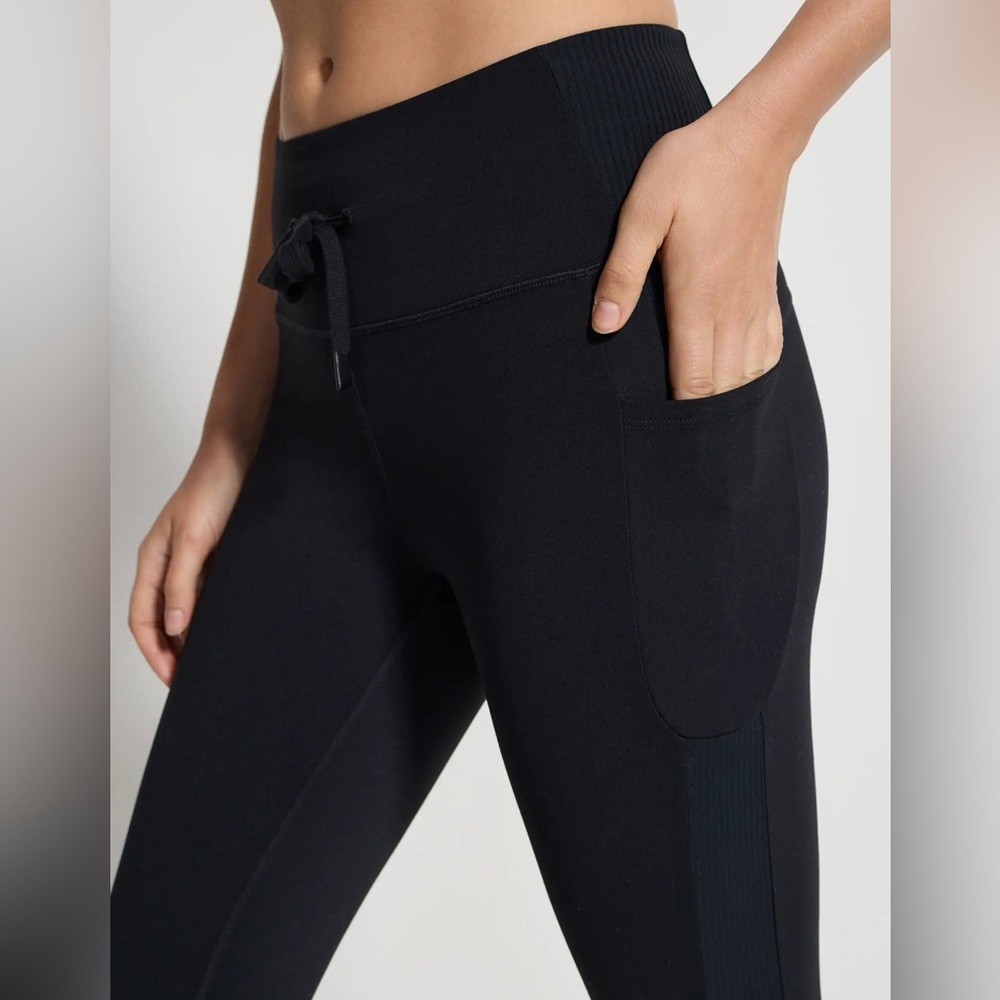 Mondetta Mixed Media Legging - Picture 2 of 4